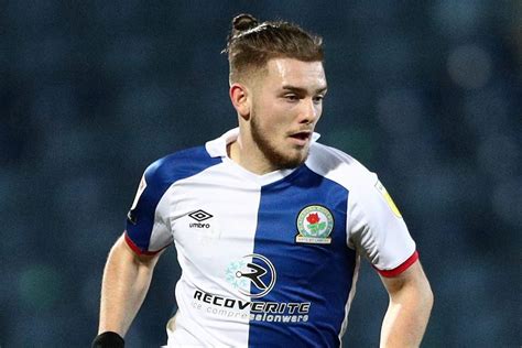 Harvey daniel james elliott is an english professional footballer who plays as a winger for premier league club liverpool. Tony Mowbray hopes to keep Harvey Elliott at Blackburn for ...