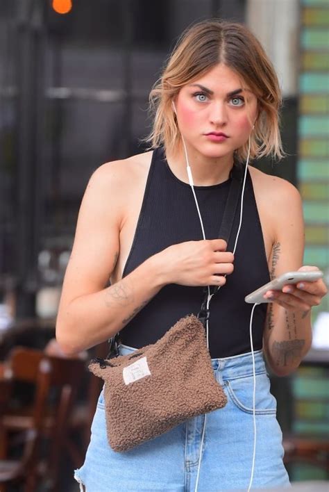 Of course, beyond the gaping hole his death left in the music world, there was the more private impact felt by his family. Frances Bean Cobain - HawtCelebs