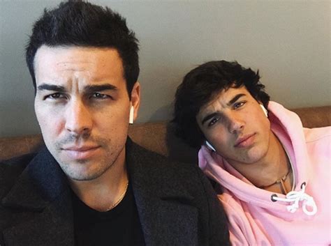 Todas las noticias que hemos publicado sobre hermano mario casas > página 1. Los hermanos Casas protagonizan la nueva 'Instinto'Shangay