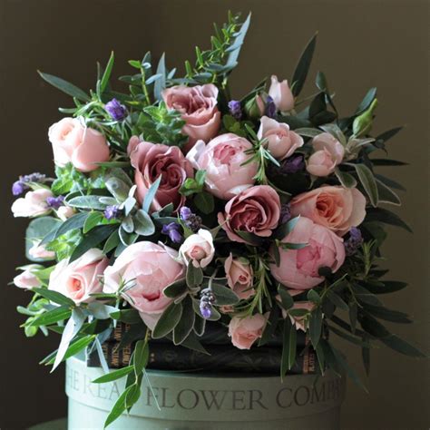 Avas flowers has a consumer rating of 1 star from 8 reviews indicating that most customers are generally dissatisfied with their purchases. The Real Flower Company Luxury Scented Pink Antique ...