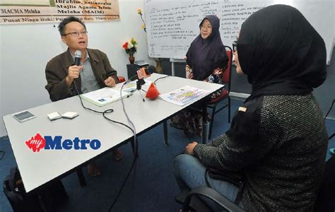 Ustaz ang wan seng orang cina bukan racist. Hidup baru buat Siti | Harian Metro