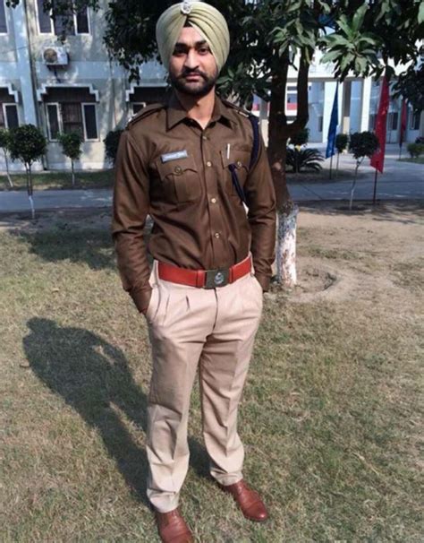 Born in gurdaspur, punjab, singh started his football career at the sant baba hazara singh football academy. Sandeep Singh Wiki, Age, Girlfriend, Wife, Children ...