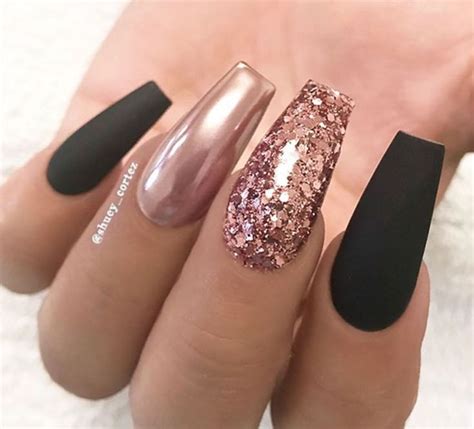 Diseños de uñas acrílicas ✅ en tendencia e ideas para ponerte al dia con lo ultimo de la moda de uñas bonitas decoradas y elegantes para cualquier ocasion. Pin en Uñas hermosas