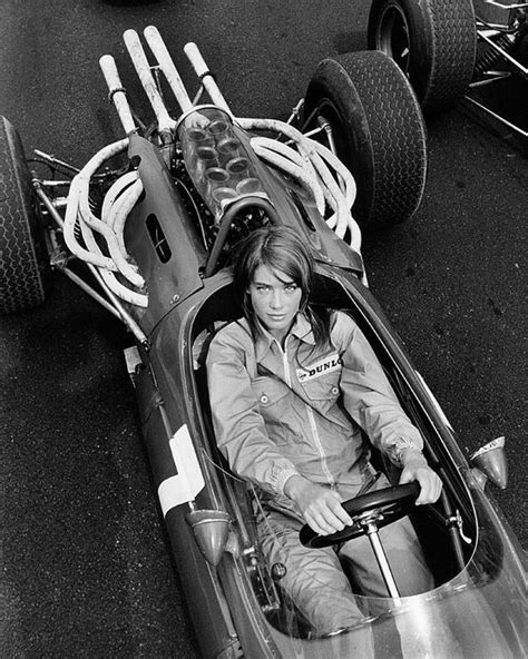 Next postjane fonda in a groovy hat. Grand prix, Francoise hardy and The movie on Pinterest
