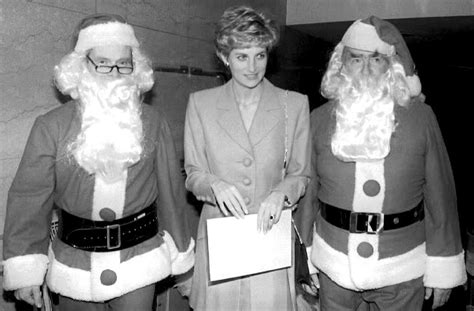 How about those crowns on diana's. 40 Sweet Photos of the Royal Family Celebrating Christmas ...