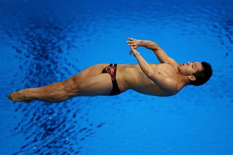 Harper would then execute a wide variety of spins and somersaults on the trampoline to determine the most efficient and effective form for dives off of the 3m springboard. Chong He in Olympics Day 11 - Diving - Zimbio
