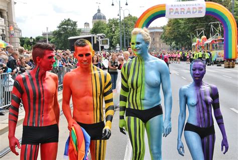 Regenbogenparade 2009 in wien + join group. Regenbogenparade - Wien - 2015 - Innere Stadt