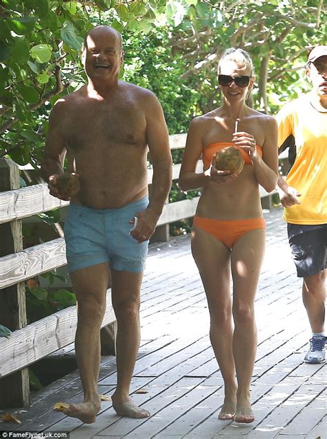 Sample seo text for showing on wife sharing tag page. Kelsey Grammer with wife Kayte Walsh as they holiday in ...