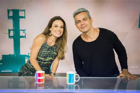 Embora tenha surgido chorando em um vídeo do snapchat, maíra segue na equipe do programa. EGO - Maíra Charken assume bancada do 'Vídeo Show ...