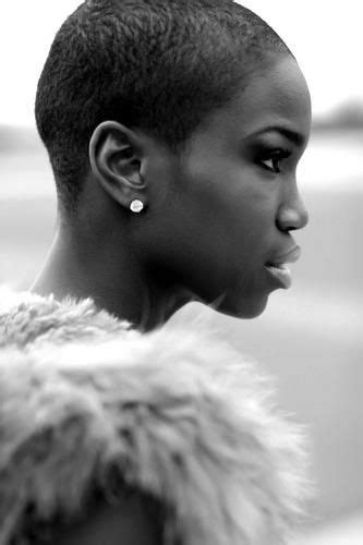 If you love hairy babes, you will be satisfied beyond reason here! this short hair totally works! | Natural hair styles ...