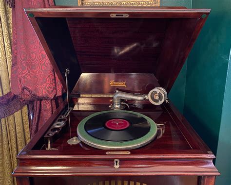 Brunswick Ultona 1919 Phonograph Cabinet, Style 175 - FOR SALE ...
