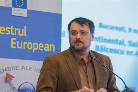 Cristian ghinea (born 1977) is a romanian publisher and activist, and from 27 april to 26 october 2016 was minister of european funds1 in the romanian government of technocrats, under prime minister dacian cioloș. Cristian Ghinea (USR), poziția 2 Camera Deputaților ...