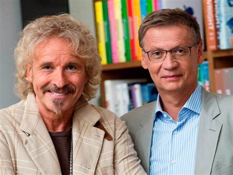 Es gibt überraschungen für ihn in der 1500. Gottschalk und Jauch gemeinsam im Ring - Computer & Medien ...