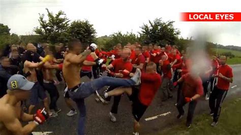 Hooligan fights fc lok leipzig vs babelsberg 03 hools attack away section german. Politi: Omkring 80 FCK-fans vil kun slås | LOCAL EYES
