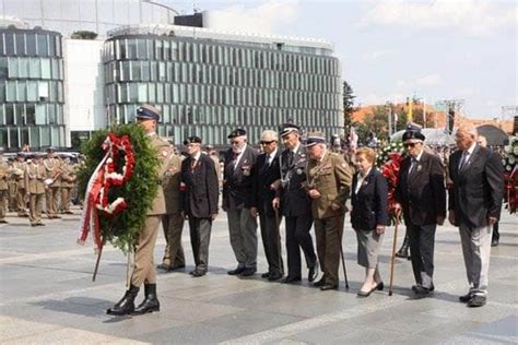 1 sierpnia 1944 powstanie warszawskie. 1 sierpnia 1944 - pamiętamy