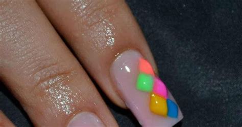Pero una apuesta que pone a prueba en extremo a las osadas tiene un solo nombre: Uñas Pies Largas : Tendencias 2020: Uñas postizas y largas ...