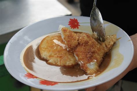 Beberapa orang ada yang terbiasa untuk tidak sarapan di pagi hari, karena malas atau terburu waktu sehingga banyak yang melewatkannya. Pilihan Menu Sarapan Pagi Khas Orang Minangkabau Di ...