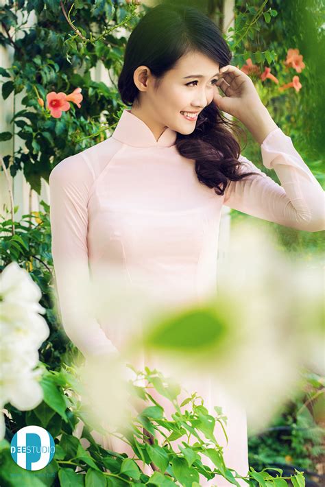 Sì dà měi rén) là cụm từ dùng để tả 4 người đẹp nổi tiếng trong lịch sử trung quốc, theo quan điểm hiện nay thì cụm từ này dùng để chỉ đến 4 người đẹp gồm: Trương Mỹ Nhân | cái tên ác quá - ♔♔...Ngây Ngất