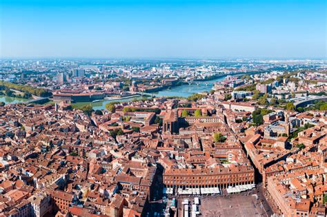 Votre billet d'avion pour toulouse. Toulouse est encore cette année la ville qui gagne le plus ...