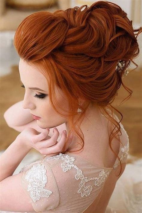 A gorgeous necklace will stand out nicely when hair is off the. 30 Chic Looks With Elegant Wedding Hairstyles | Elegant ...
