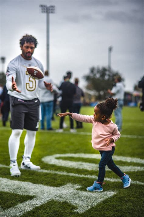 So, who is russell wilson wife? Russell Wilson and wife Ciara, share pics from 2020 Pro Bowl - RISE DAILY TV