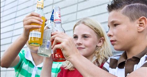 Bit.ly/1vgtpwa the panel share their feelings on having their children grow up and. Coleen Nolan: Letting your young children booze in the ...