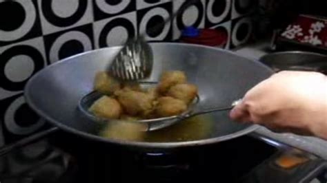 Resep alpukat goreng crispy lapis tepung panir dapat 1/2 sendok makan tepung maizena; Cara Membuat Tahu Crispy - YouTube