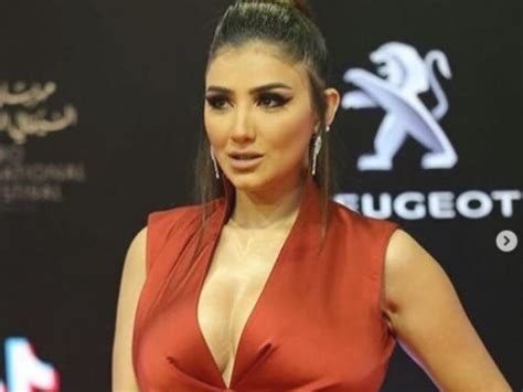 Official page of actress mai omar *ِall abusive comments will be deleted. فالصو | مى عمر تخطف الأنظار بإطلالة جريئة فى ختام مهرجان ...
