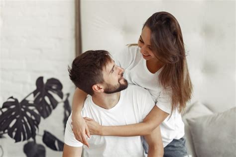 He likes to be the center of attention, and like royalty, he dominates any room he enters. Cancer Man Leo Woman Sexually Compatible: Paradise or Not ...