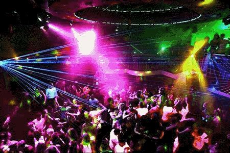 Watch the full video | create gif from this video. ...Exia's Emfasis...: Rave party, la tendenza sociale che ...