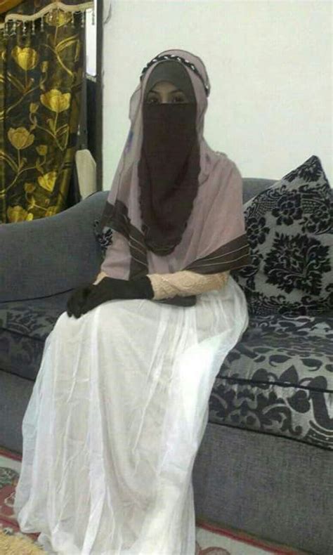 Select from premium hijab of the highest quality. Pin by jasmin beegum on Niqabi 2 | Muslim women fashion ...