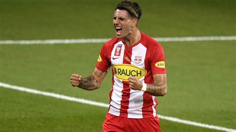 Join the discussion or compare with others! Szoboszlai Dominik az RB Leipzighez igazolt és ezzel a ...