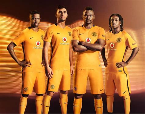 The recent caf awards ceremony provided an ideal new kaizer chiefs signing reeve frosler says he is looking forward to playing for a club big as. Kaizer Chiefs 16/17 Nike Home Kit | 16/17 Kits | Football ...