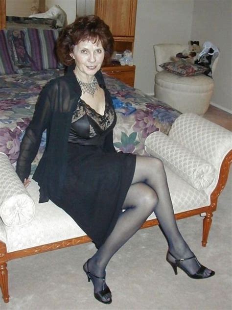 Over 40 amateur amateur wife men over wife. Pin auf Beautiful female dressed ladies of all ages