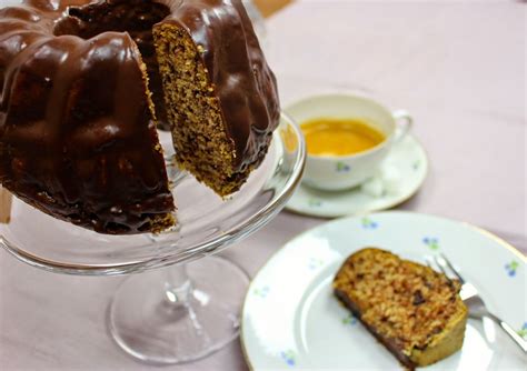 Speck, topfen und graukäse sind nur ein paar der zutaten, die gerne und oft mit tirol in verbindung gebracht werden. Tiroler Gugelhupf vegan | Mrs Flury - gesund essen & leben