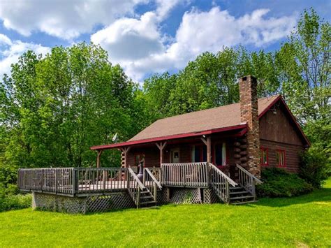 Find your catskills cabin experience. 11 affordable Airbnb cabins in the Catskills for under ...