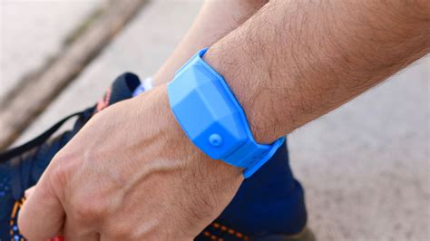 Η συμμετοχή σας είναι πολύτιμη. CleanWrist sanitizer bracelet keeps you safe wherever you ...