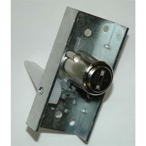 Une porte de placard coulissante est généralement un bon moyen de créer de l'espace dans une habitation sans sacrifier l'esthétique d'une pièce. Serrure meuble 5601 pour porte coulissante GRAPPIN ANNAT ...