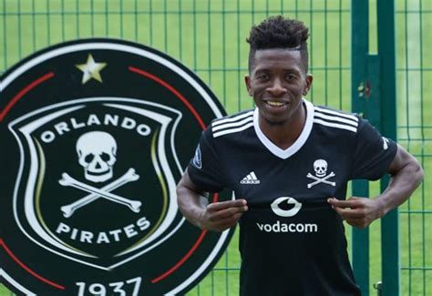 Orlando pirates fc page on flashscore.com offers livescore, results, standings and match details (goal scorers, red cards football, south africa: Orlando Pirates land lethal new striker - highlights of Makusu