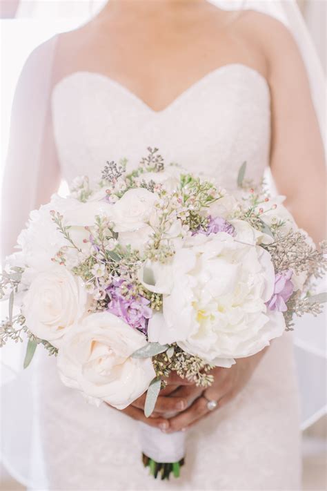 Maybe you would like to learn more about one of these? Folsom , Pennsylvania -Photographer- Michelle & Nicholas Photography | Wedding bouquets bride ...