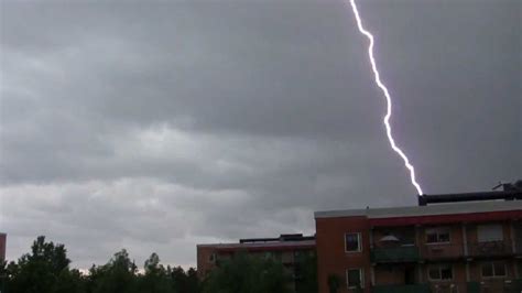 Lightning can cause injuries in several ways: Blixtnedslag Tyresö 4/7-2009 - YouTube