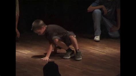 Weltweit flippten 2020 menschen zu „jerusalema von master kg aus. Tanz- und Ballettschule Berlin TanzZwiEt TanzPhasen 2000 ...