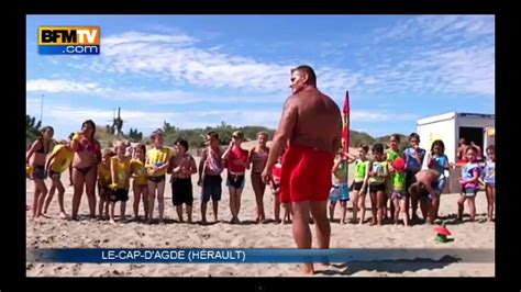 The clubs work hard promoting themselves by distributing leaflets, advertising in the resort's promotional magazines and having banners towed along the. Mickey Club Cap d'Agde - YouTube