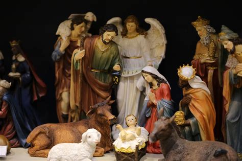 Efemérides del día 24 de junio de 2019. Ojos Rojos: ¿Por qué se celebra el nacimiento de Jesús el ...