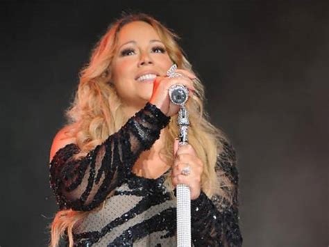Mariah carey triunfó anoche en el arranque de su nueva gira asiática, con su concierto de kuala lumpur. Mariah Carey live in KL | Music in Kuala Lumpur