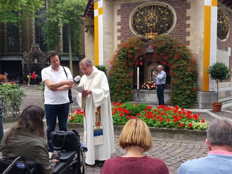 Het nieuws van alle kanten. Westlandse pelgrims in Kevelaer bij radio NPO1 ...