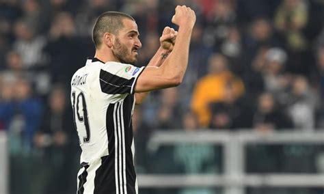 Ecco, emergono un po' di dubbi, raccontati dall'edizione odierna de la gazzetta dello sport. Juve, ecco l'erede di Bonucci | Mercato | Calciomercato.com