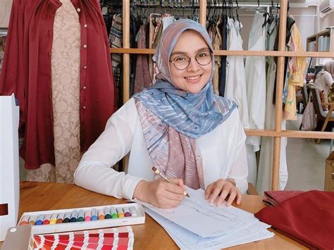 Seru yang kalah copot baju. Gaji Di Ria Busana / Loker 5 Lowongan Kerja Di Bogor ...