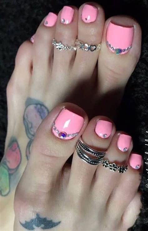 38 Adorable Toe Nail Designs For This Summer Pedicure ...