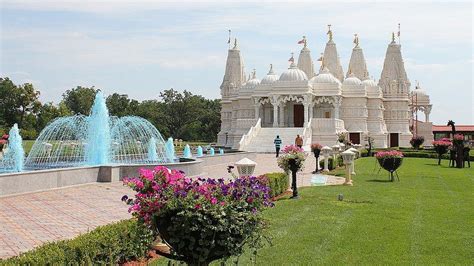 Hat als wichtigste aufgabe, die finanzielle unterstützung des indischen vereins shishu mandir zu sichern und die auswahl der projekte in. Neasden Temple: L' Inde aux portes de Londres